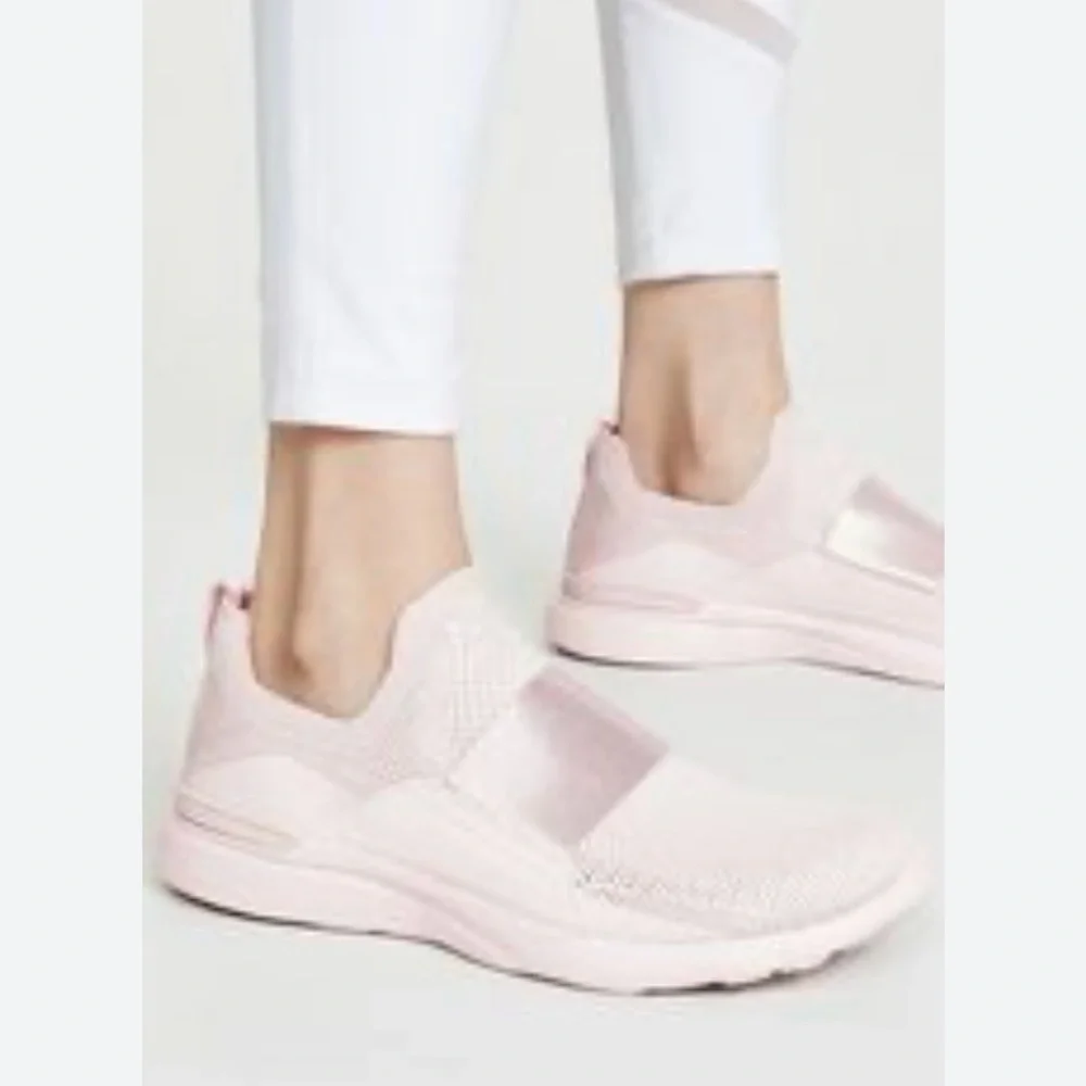APL: Athletic Propulsion Labs TechLoom Bliss Sneakers - Picture 1 of 12